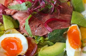 Low-temperature Grain-Fed Beef Salad