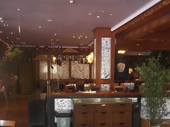 -八府香鸭·啫啫煲(华山路店)