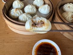 老济南猪肉大葱包-草包包子铺(宽厚里店)