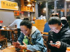 大堂-我们家私房纸包鱼·烧烤