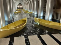 -涨巢·潮玩水疗局