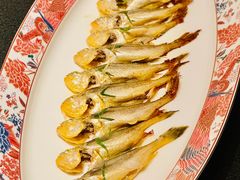油盐煎小梅鱼-甬府(黄浦店)