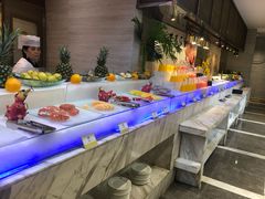 自助取餐区-小天鹅戴斯酒店鲸鲨百汇创作料理