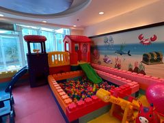 -深圳富苑皇冠假日套房酒店