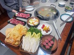 -四点金粥底火锅(沂州里店)