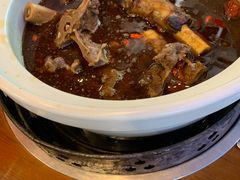 精品羊蝎子锅-亿诣蝎府炸酱面羊蝎子火锅(酷车小镇店)