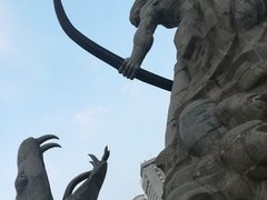 -巴陵广场