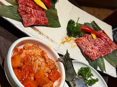 泡菜两种拼盘-炼火烤肉店