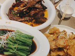 -鹤鸣嘉印象饭店(东市场小区店)
