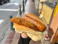 豬扒香腸包-占西饼店