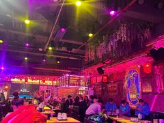 -喜鹊音乐酒馆(西街店)