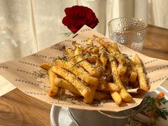 -Mark&Mars Restaurant