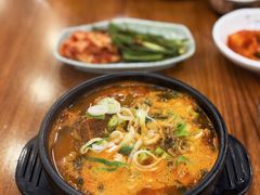 猪骨汤饭-旺清进洞米肠汤