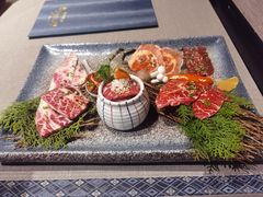 -山川小町·极番烧肉(新地假日广场店)