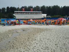 -黄河谷马拉湾海浪浴场