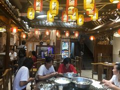 大堂-东来菜馆•手抓海鲜家常菜•海鲜锅贴(鸽子窝店)