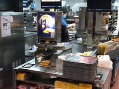 -麦当劳(国际大厦店)