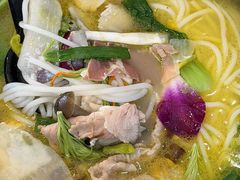-桥香园过桥米线(国贸店)