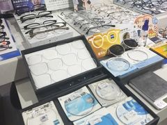 -视野联行眼镜蔡司·依视路官方授权店(顺城店)