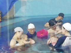 -蓝旗游泳·青训·亲子水域中心(方庄中心)