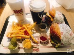 火烤双层牛肉特堡-The Habit Burger Grill 哈比特汉堡(复兴soho店)