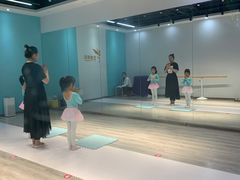 -艺熠舞蹈口才主持表演艺术中心(爱琴海校区)