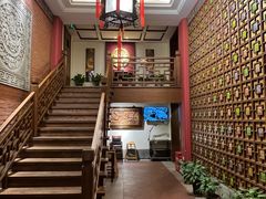 -梅龙镇酒家(南京西路总店)