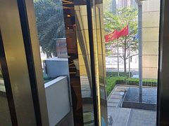 -大中华希尔顿酒店-念自助餐·嗨啤·小龙虾