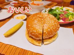 薯条汉堡-悠航SLOWBOAT(三里屯店)