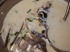 -雪湖煜辰鱼头老店(雪野湖店)
