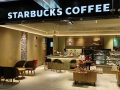 -星巴克臻选(上海中环广场2F店)
