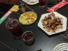 -许哥东北烧烤·铁丳烤串·宫后夹肉(繁花中心店)