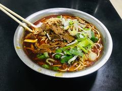 红油牛肉面-薛记襄阳香辣牛肉面(平安路店)