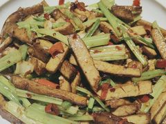 -建辉湖南土菜馆(南大街店)