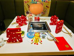 -海底捞火锅(中商百货夜宵主题店)