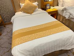 -广东大厦酒店(广州北京路步行街纪念堂地铁站店)