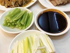 -九花山烤鸭店