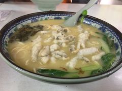 -明呈黄鱼面馆(斜土路店)