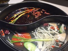 -钢管厂五区小郡肝串串香(奥克斯广场锦城万达店)