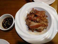 酱肘子-生活本该如此北京小馆(周庄嘉园店)