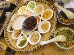 -包整·丝娃娃(一览甲秀楼风景店)