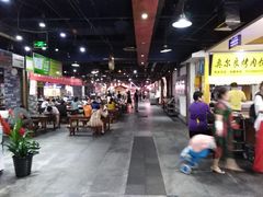 大堂-食上东新街美食街区(民乐新都会店)