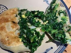 菠菜鲜虾馅饼-小放牛炒菜馆(三丰店)