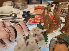 -红鼎豆捞·非遗鲍皇汤火锅(宝丰路店)