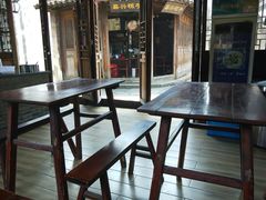 靠窗位-茅老太臭豆腐