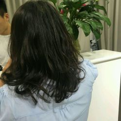 点击看大图 -TRIMS HAIR 修剪造型·烫染接发