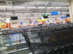 -沃尔玛(前山店)