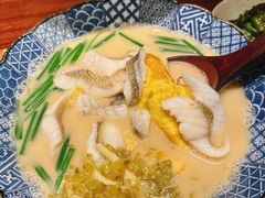 -荣家黄鱼面(前滩太古里店)