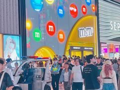 -m豆巧克力世界(上海世茂广场店)