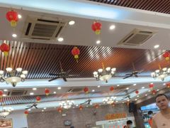 大堂-一品美食城(石碣序伦小学店)